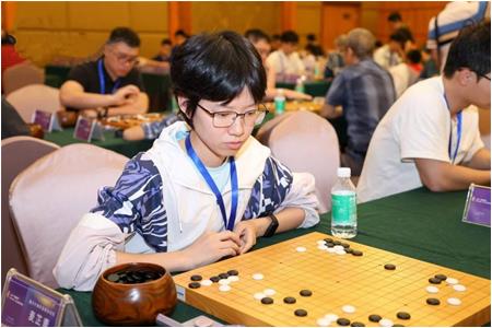 【清源圍棋學霸之麥芷青】 棋海揚帆，學海遨游：“麥子”的智慧雙翼